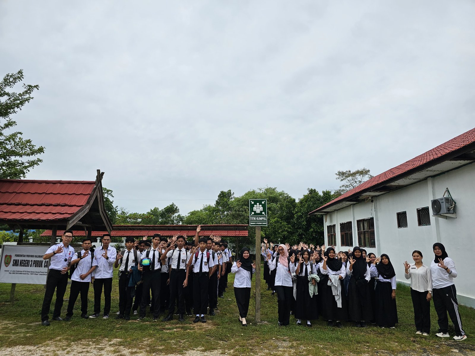 TIKUM (Titik Kumpul) SMAN 3 PURUK CAHU